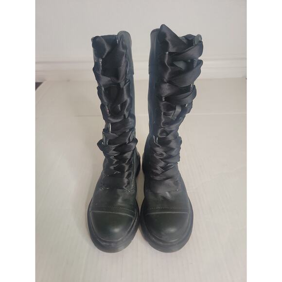 Doc Martens Womens Triumph Boots SZ 5 Black Floral Fold Over Leather Lace Up - Picture 7 of 12